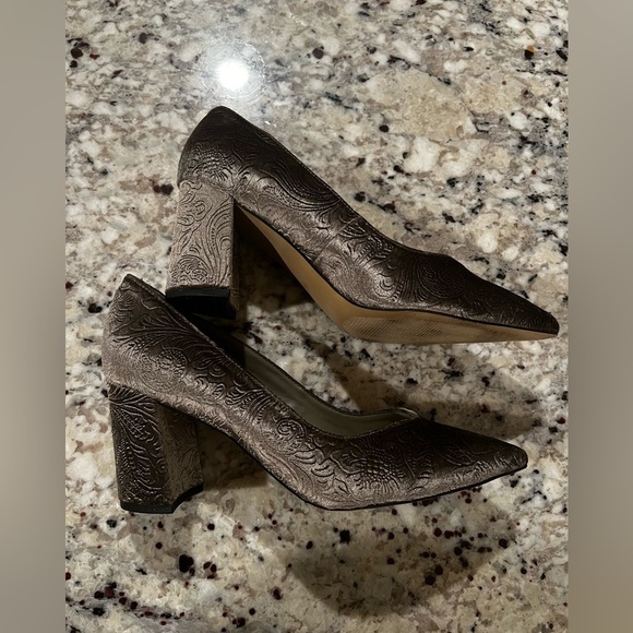 Marc Fisher Shoes - Marc Fisher Grey Caitlin Velvet Pointed Toe Pump Size 8.5
